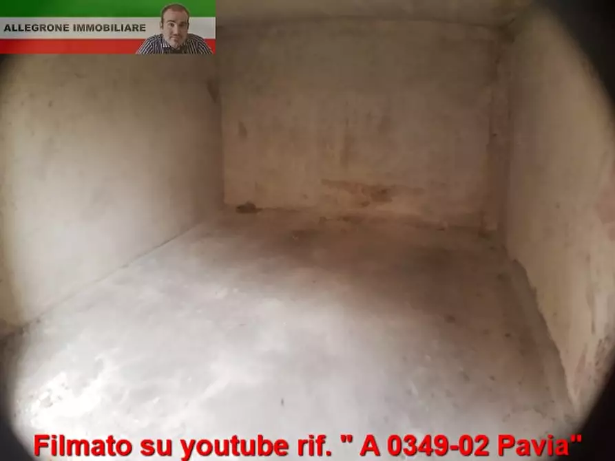 Immagine 4 di Garage in affitto  in brenta a Pavia