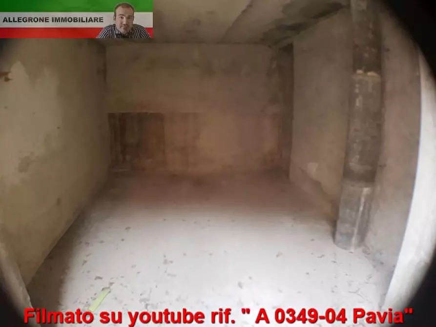 Immagine 3 di Garage in affitto  in brenta a Pavia