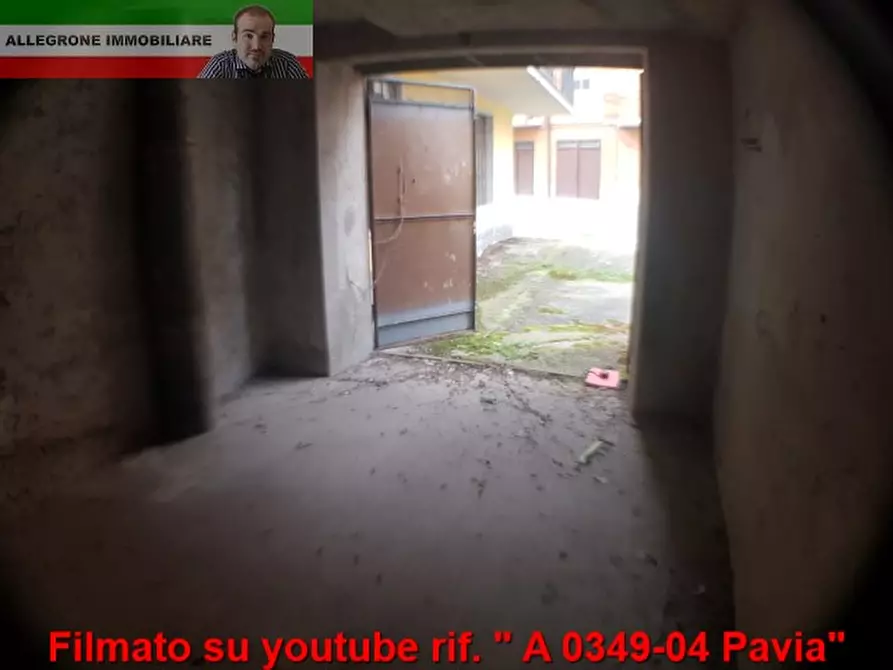Immagine 4 di Garage in affitto  in brenta a Pavia