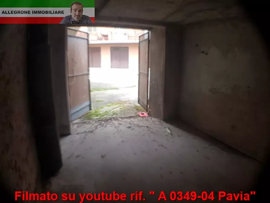 Immagine 5 di Garage in affitto  in brenta a Pavia