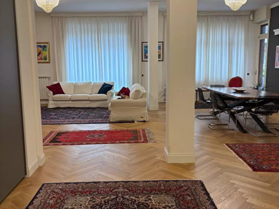 Immagine 5 di Appartamento in vendita  in Via Braccio Martello 63 a Lecce
