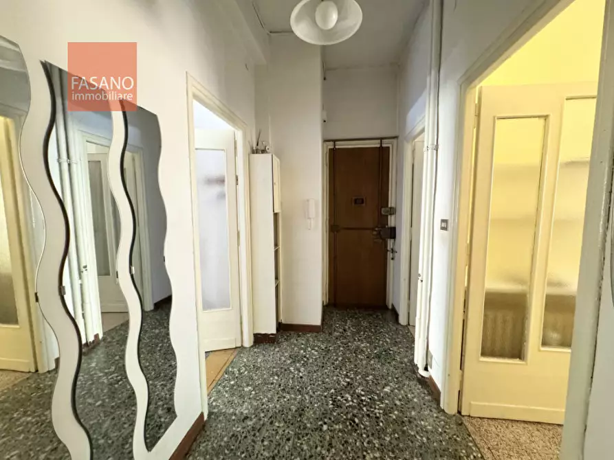 Immagine 5 di Appartamento in vendita  in Via Ventimiglia 34 a Torino