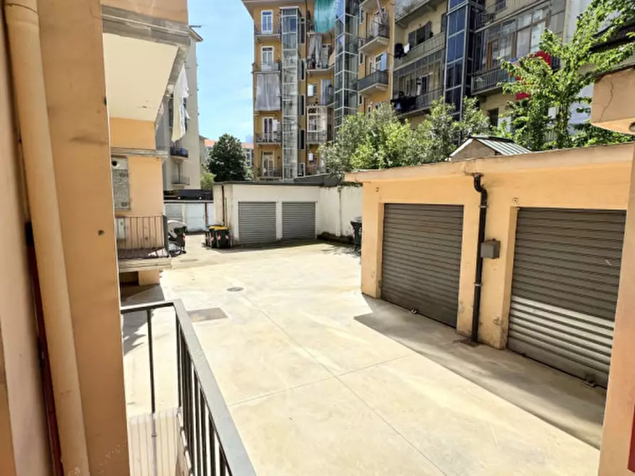 Immagine 9 di Appartamento in vendita  in Via Ventimiglia 34 a Torino