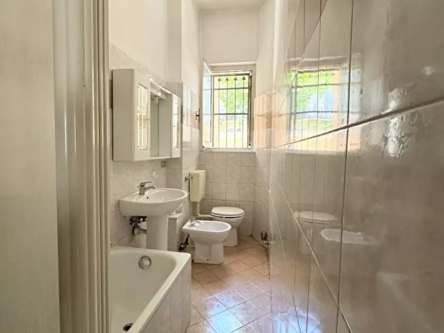 Immagine 19 di Appartamento in vendita  in Via Ventimiglia 34 a Torino