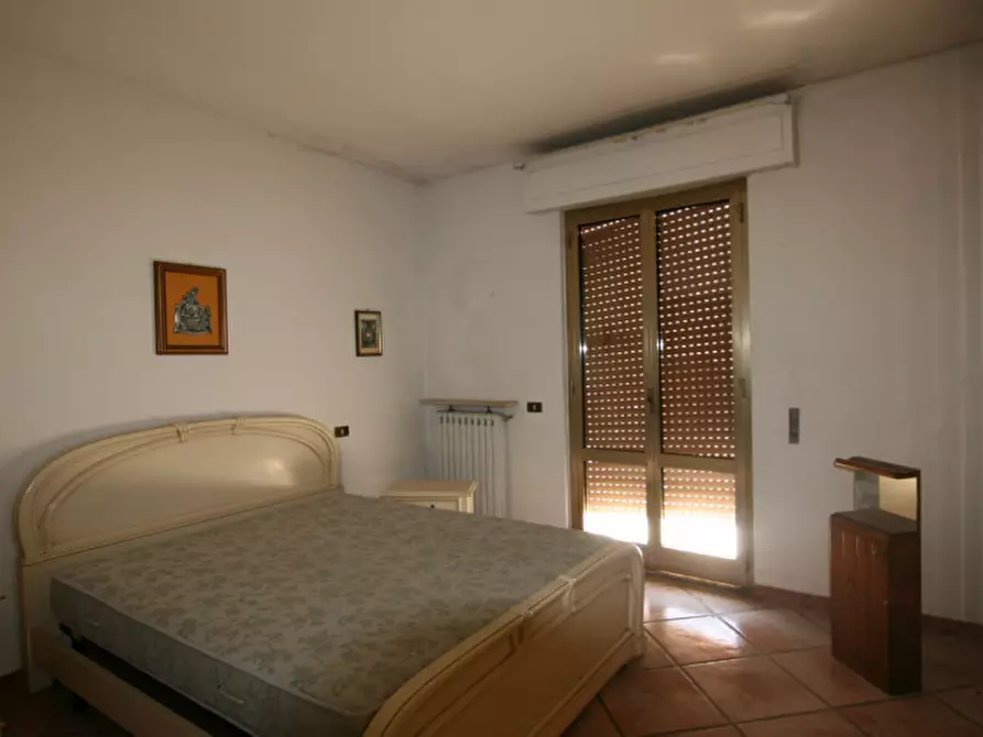 Immagine 8 di Appartamento in vendita  a Sinalunga