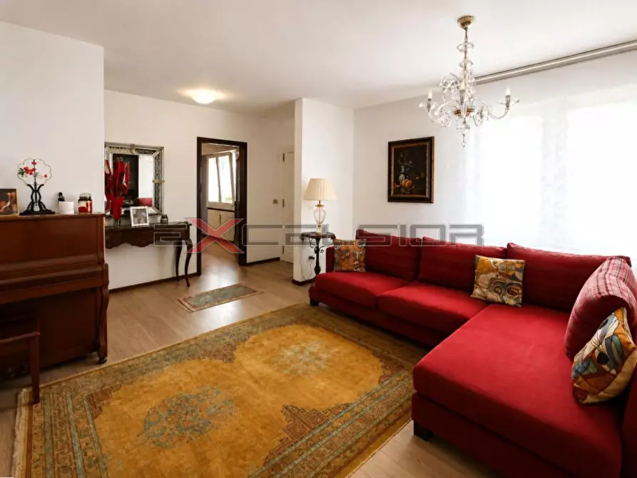 Immagine 1 di Villa in vendita  in Cavarzere, via G. Matteotti, 20 bis a Cavarzere