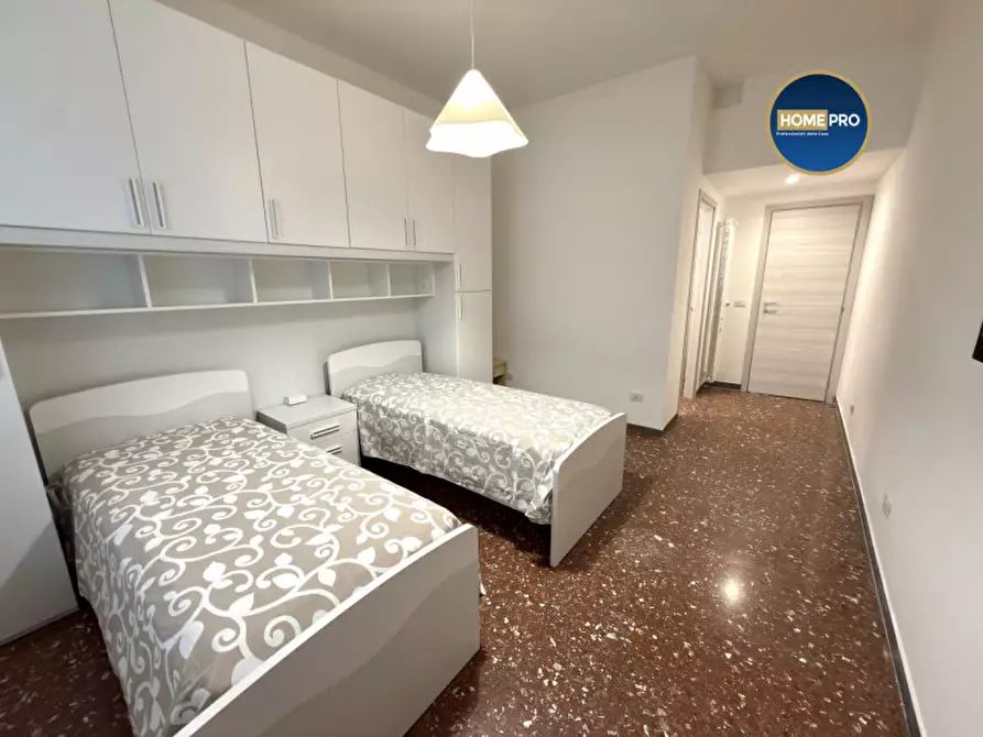 Immagine 18 di Appartamento in vendita  in Viale Furio Camillo a Roma