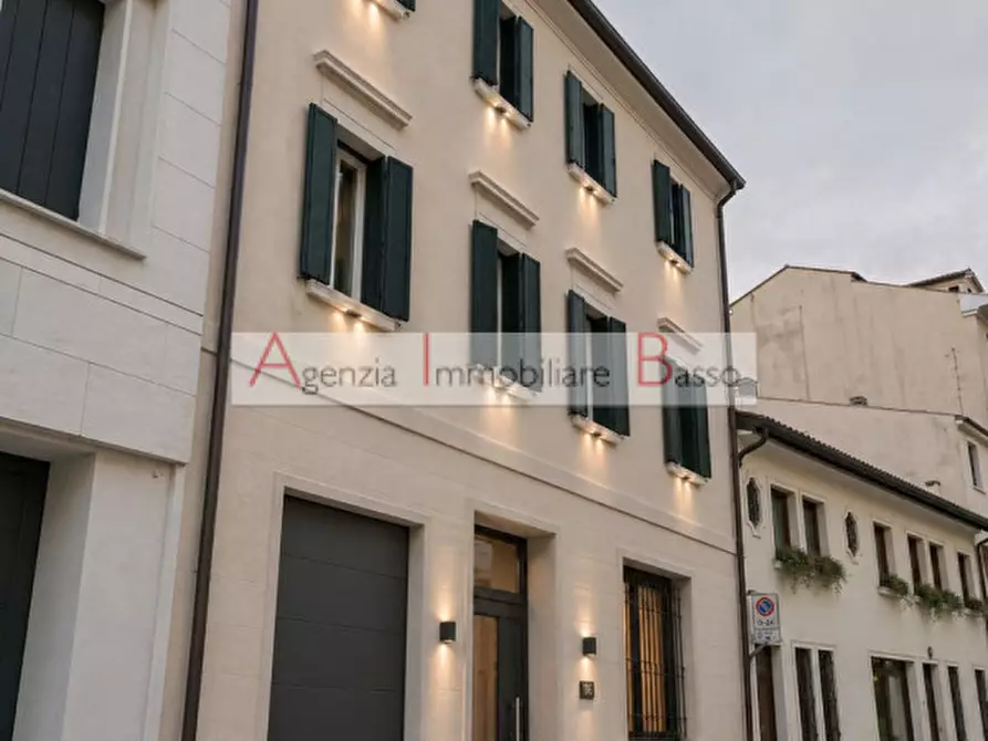 Immagine 8 di Palazzo in vendita  in RIVIERA SAN BENEDETTO a Padova