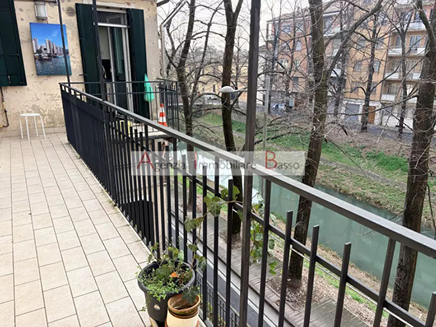Immagine 10 di Palazzo in vendita  in RIVIERA SAN BENEDETTO a Padova