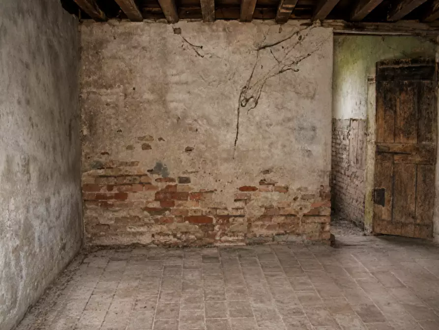 Immagine 15 di Rustico / casale in vendita  in via Mastro Achille a Sissa Trecasali