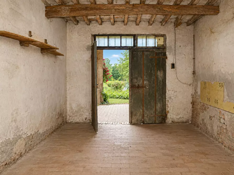 Immagine 28 di Rustico / casale in vendita  in via Mastro Achille a Sissa Trecasali