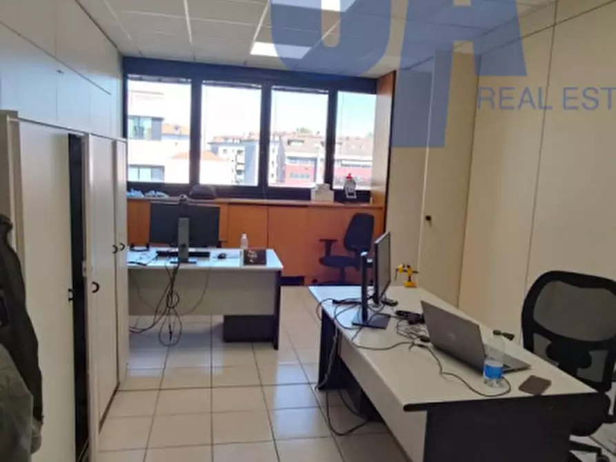 Immagine 10 di Ufficio in affitto  in VIA BURONA a Vimodrone