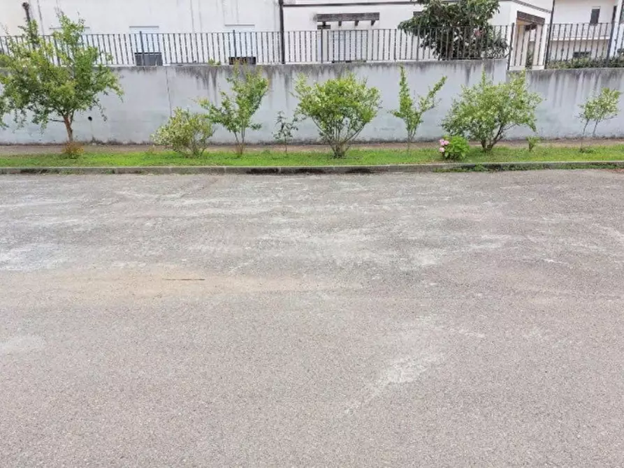 Immagine 3 di Posto auto in vendita  in Via Generale Tosciri, Tortolì OG, Italia a Tortolì