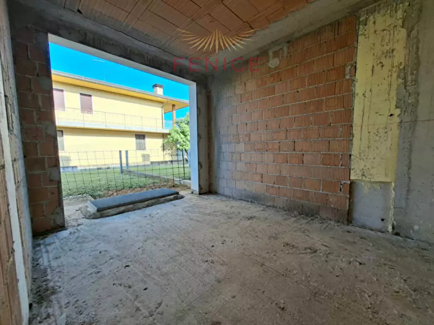 Immagine 4 di Casa bifamiliare in vendita  in Via Picciol a Montebelluna