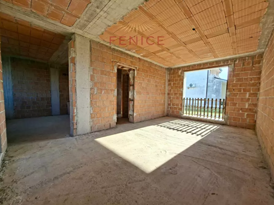 Immagine 6 di Casa bifamiliare in vendita  in Via Picciol a Montebelluna