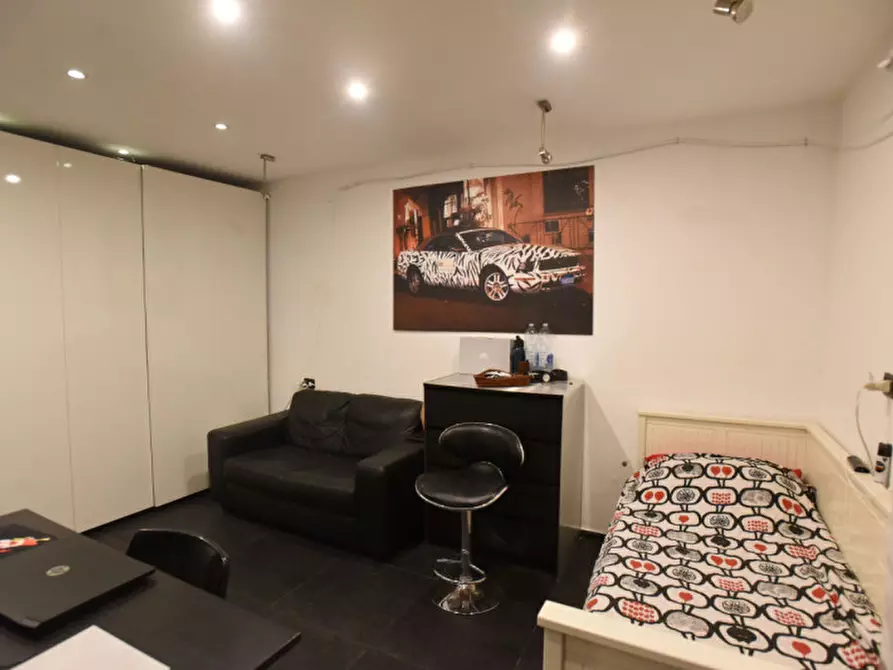 Immagine 10 di Appartamento in vendita  in Via Giovanni Antonio Orsini Del Balzo 42 a Lecce