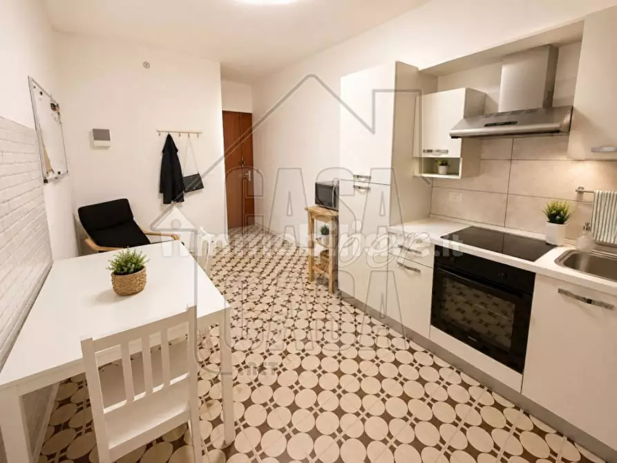 Immagine 1 di Appartamento in vendita  a Padova