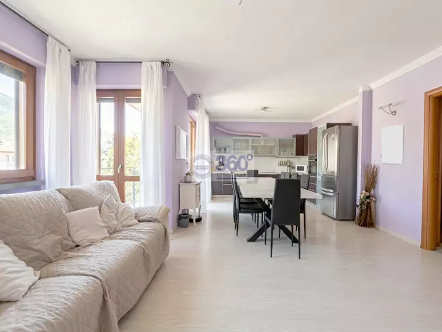 Immagine 2 di Appartamento in vendita  in Via Crocefisso 15 a Corte Franca