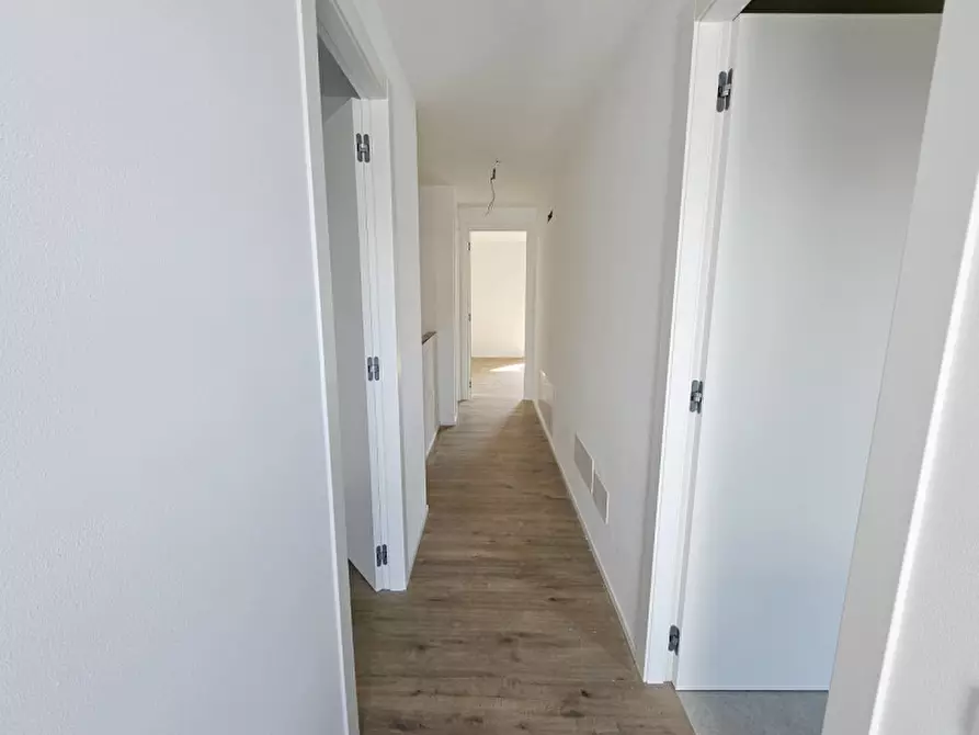 Immagine 36 di Appartamento in vendita  in via  Vigonovese 400 a Padova