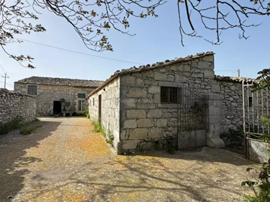 Immagine 1 di Casa indipendente in vendita  in CONTRADA TORRAZZA a Ragusa