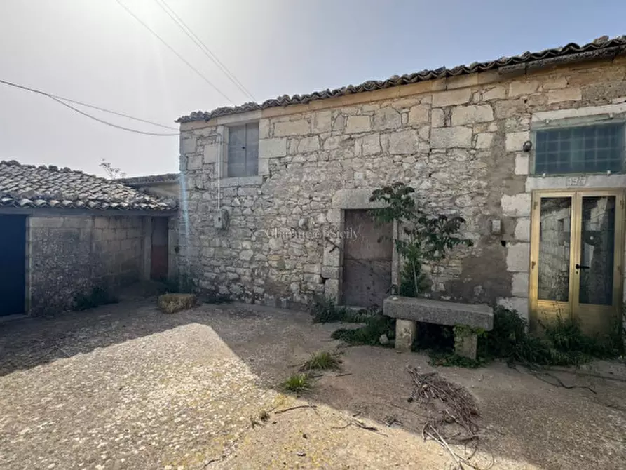 Immagine 9 di Casa indipendente in vendita  in CONTRADA TORRAZZA a Ragusa