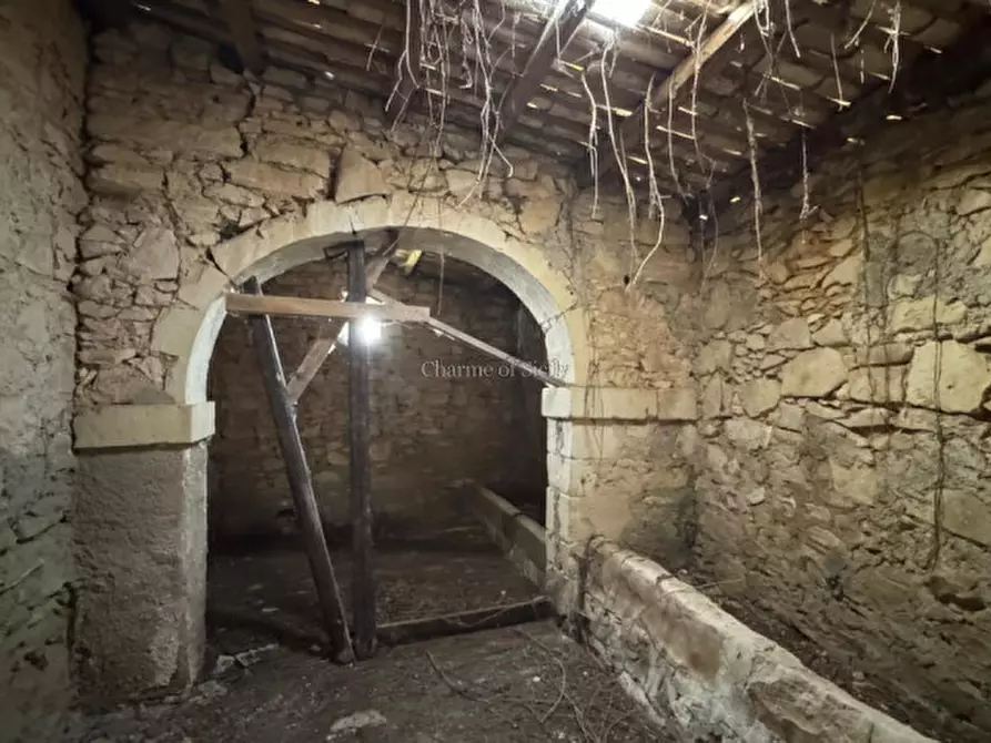 Immagine 16 di Casa indipendente in vendita  in CONTRADA TORRAZZA a Ragusa