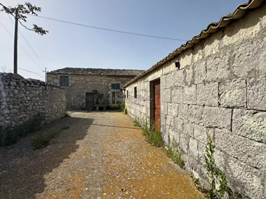 Immagine 25 di Casa indipendente in vendita  in CONTRADA TORRAZZA a Ragusa