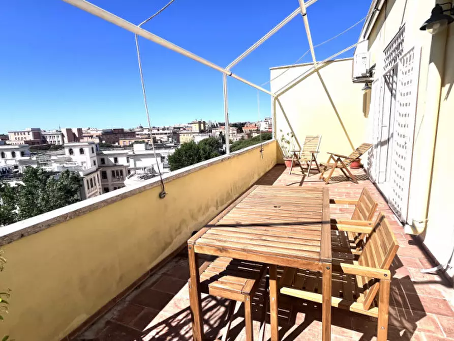 Immagine 2 di Appartamento in affitto  in Via Michelangelo Poggioli a Roma