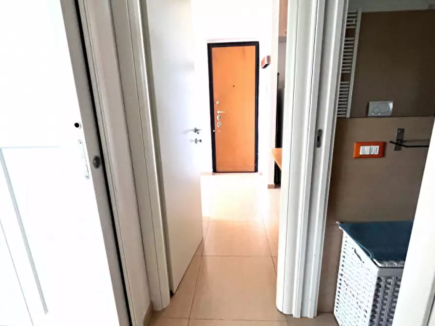 Immagine 13 di Appartamento in affitto  in Via Michelangelo Poggioli a Roma