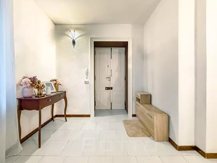 Immagine 4 di Appartamento in vendita  in Via Lungo Lago Gramsci ,29 a Omegna