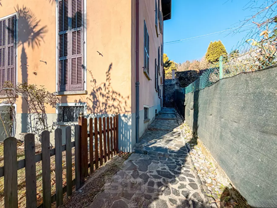 Immagine 35 di Appartamento in vendita  in Via Lungo Lago Gramsci ,29 a Omegna