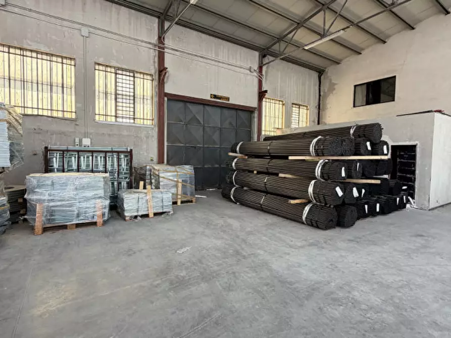 Immagine 9 di Capannone industriale in vendita  a Perugia