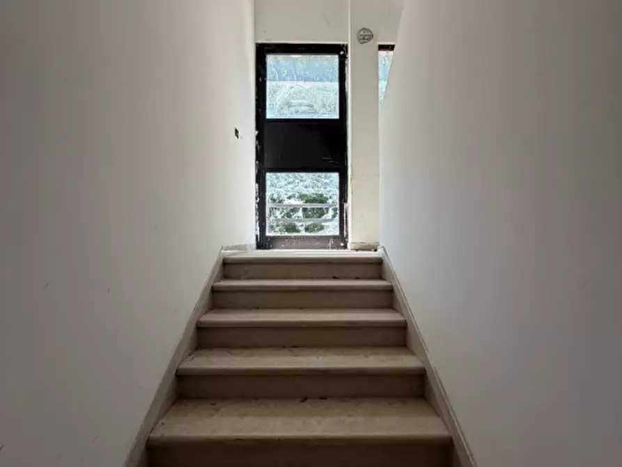 Immagine 35 di Capannone industriale in vendita  a Perugia
