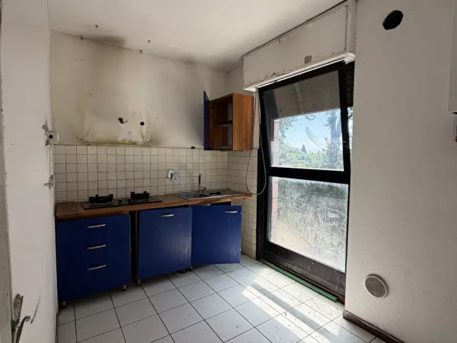 Immagine 36 di Capannone industriale in vendita  a Perugia