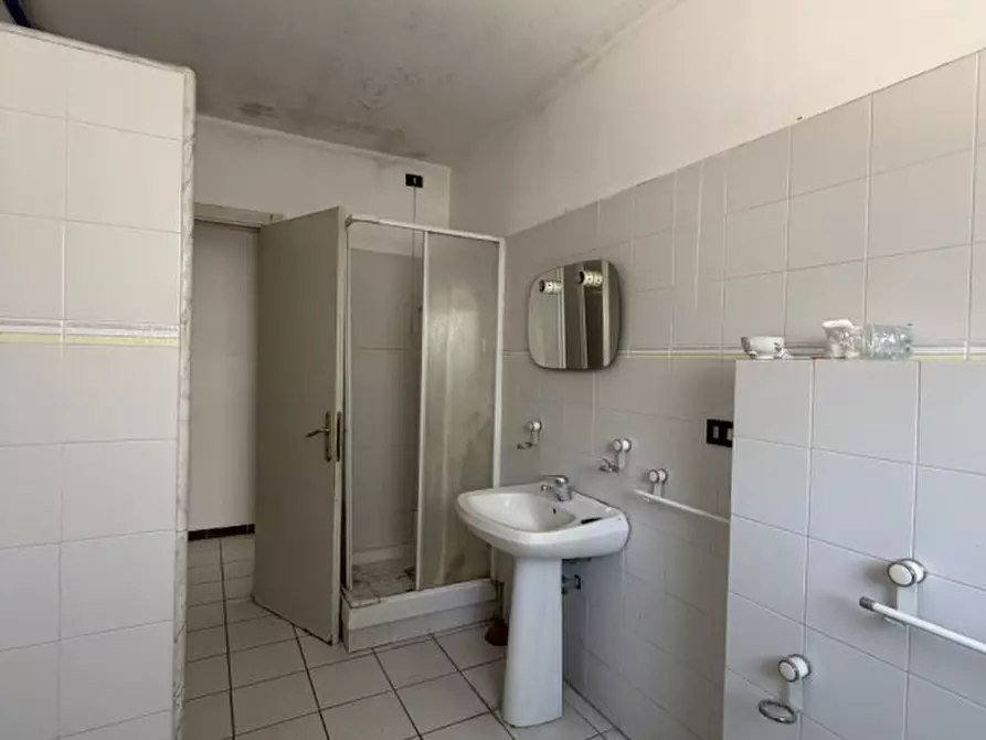 Immagine 43 di Capannone industriale in vendita  a Perugia