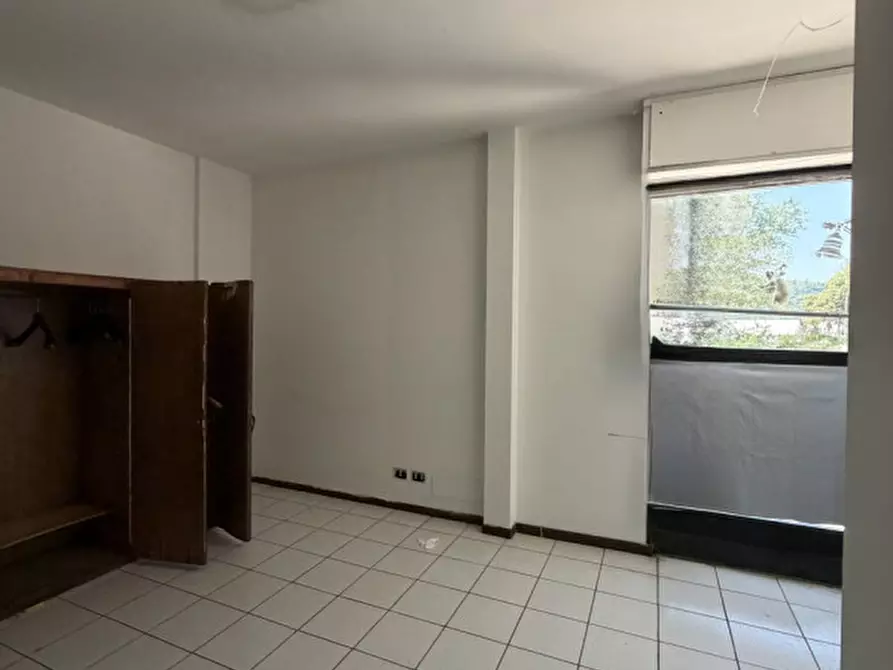 Immagine 46 di Capannone industriale in vendita  a Perugia