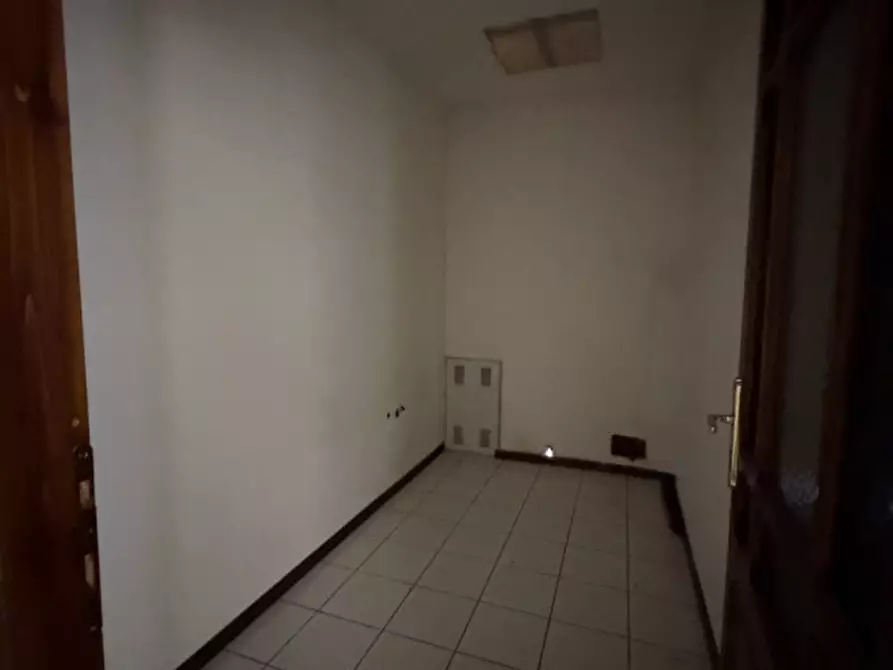 Immagine 53 di Capannone industriale in vendita  a Perugia