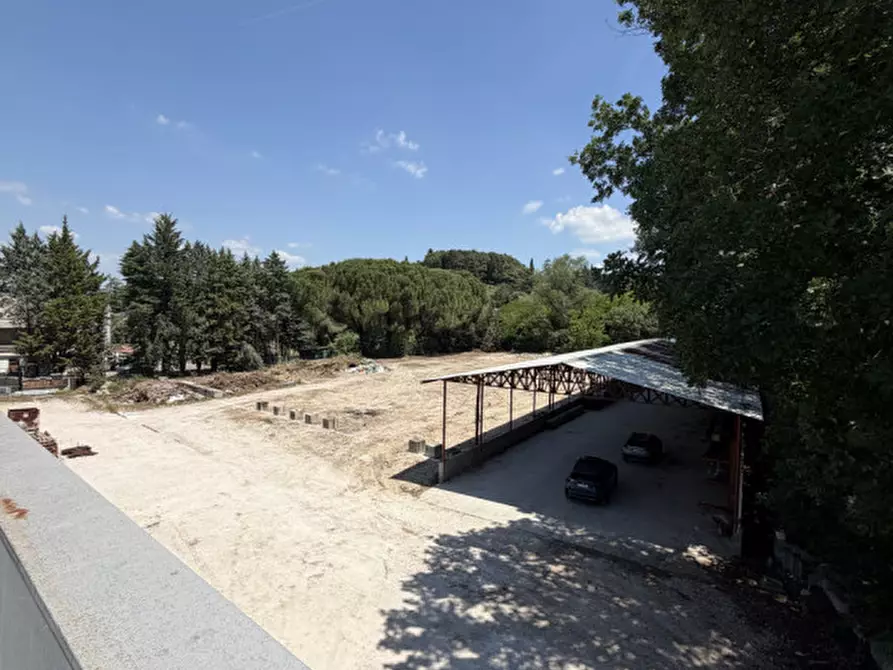 Immagine 65 di Capannone industriale in vendita  a Perugia