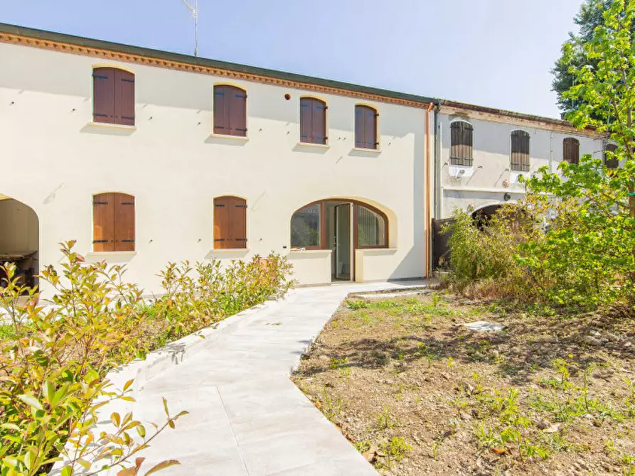 Immagine 2 di Casa trifamiliare in vendita  in Via Monsignor Giovanni Fortin a Padova