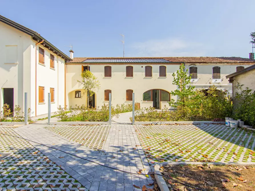 Immagine 5 di Casa trifamiliare in vendita  in Via Monsignor Giovanni Fortin a Padova