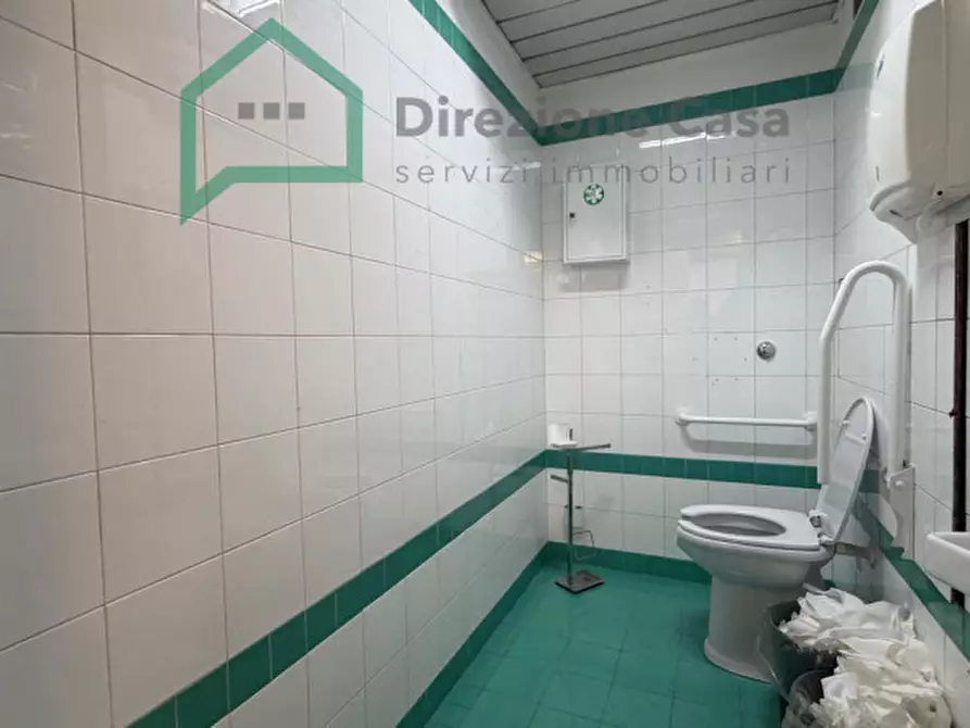 Immagine 5 di Ufficio in affitto  in CENTRO DIREZIONALE a Napoli