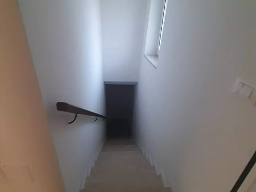 Immagine 10 di Casa indipendente in vendita  in Via Masare a Creazzo