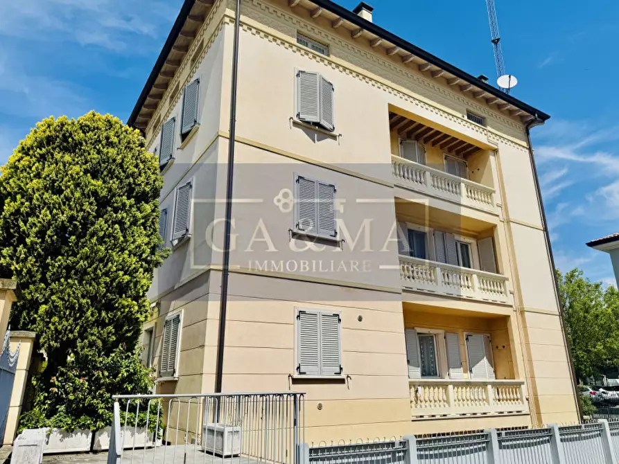 Immagine 1 di Appartamento in vendita  in Strada del Prato a Parma