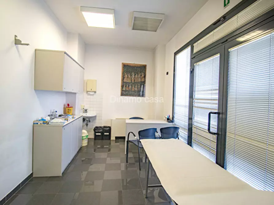 Immagine 2 di Ufficio in vendita  in Via Giuseppe Valentini a Prato