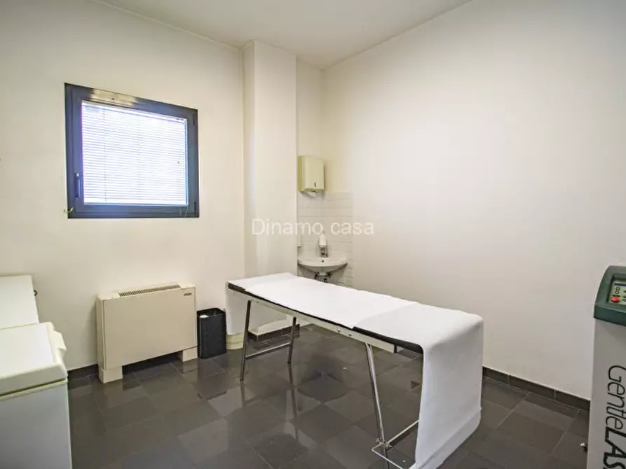 Immagine 16 di Ufficio in vendita  in Via Giuseppe Valentini a Prato