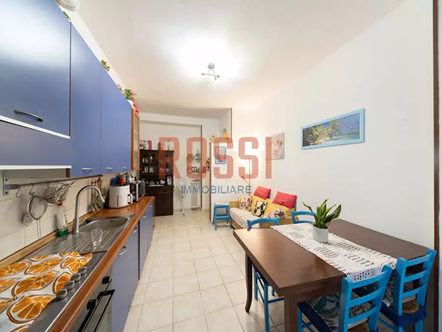 Immagine 3 di Appartamento in vendita  in VIA AGNESI a Monza