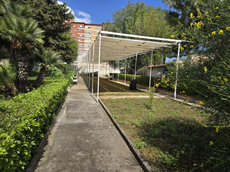 Immagine 6 di Appartamento in vendita  in VIA PARUTA a Palermo