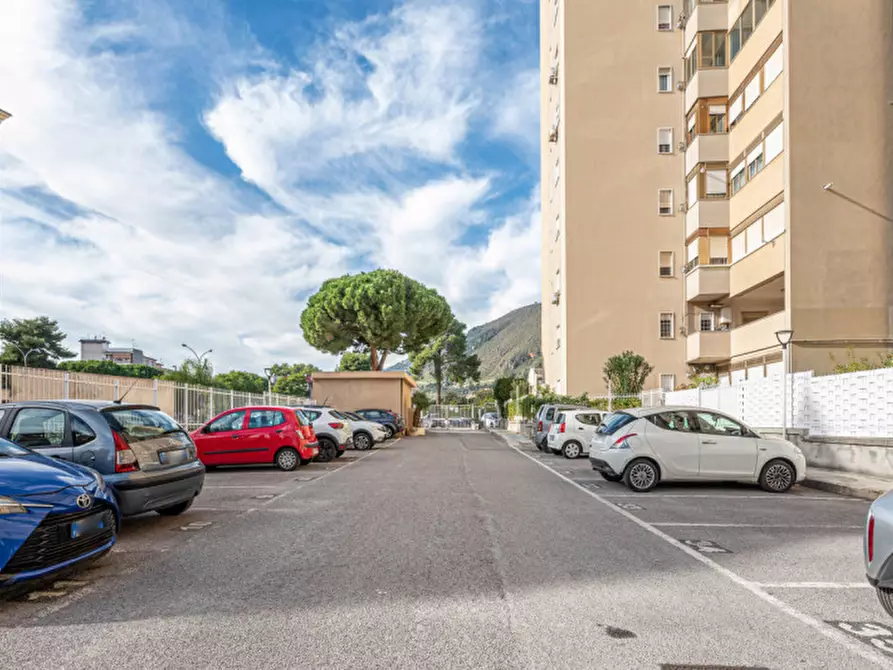 Immagine 30 di Appartamento in vendita  in VIA PARUTA a Palermo