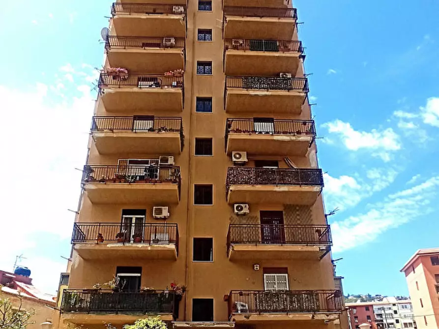 Immagine 1 di Appartamento in vendita  in Via Marinella Bragaglia a Palermo