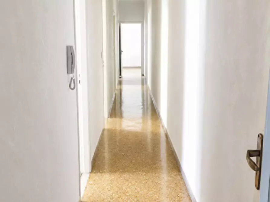 Immagine 6 di Appartamento in vendita  in VIA PINDEMONTE a Palermo